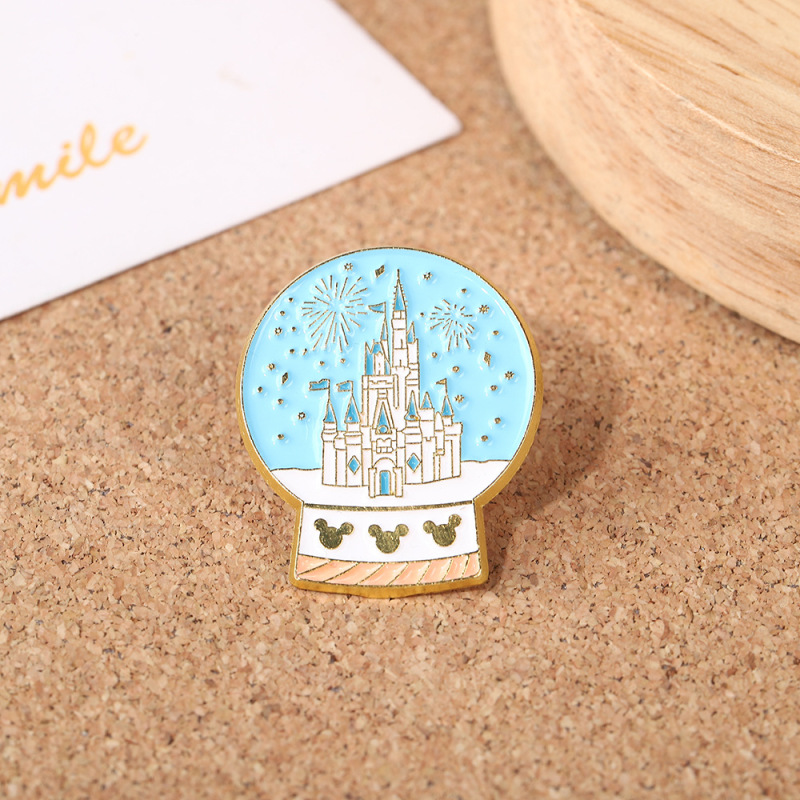 European and American Cartoon Fantasy Castle Crystal Ball Brooch Pin Versatile Clothing Cute Badge Accessory Cross-Border Exclusive Supply