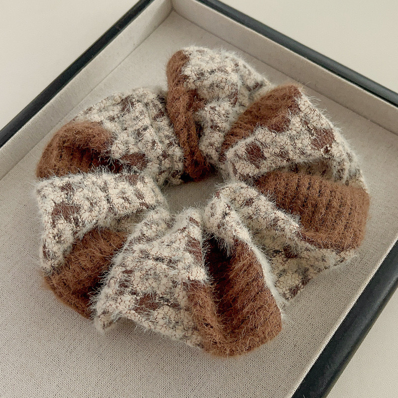 브라운 패치워크 플러시 천