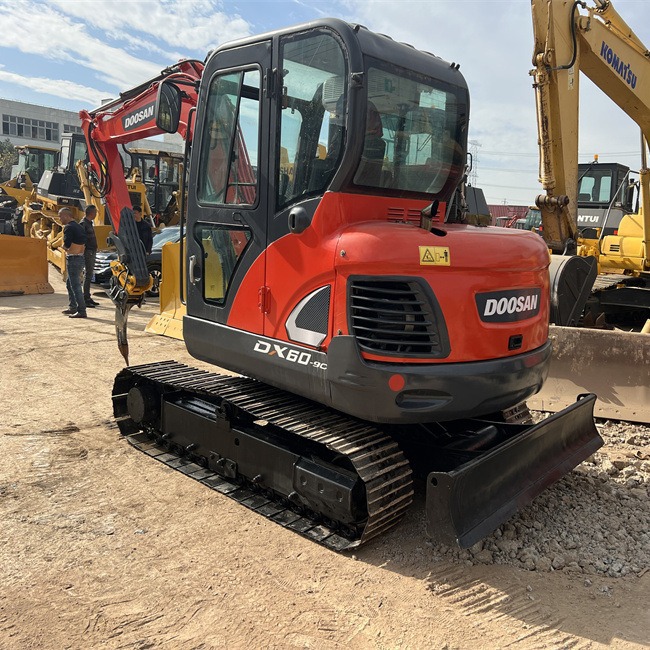 Exportación de Chile de segunda mano Doosan DX60 - 9C excavadora garantía de calidad digna de confianza image 5