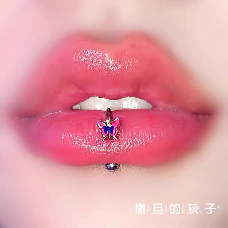 Pointed labret stud close-up product detail