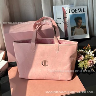 26�¿�CT�޶����ذ�ͨ�ڰ����y�μ�����������ُ���Ů��