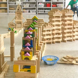 其他益智玩具;拼图、拼板;科教玩具