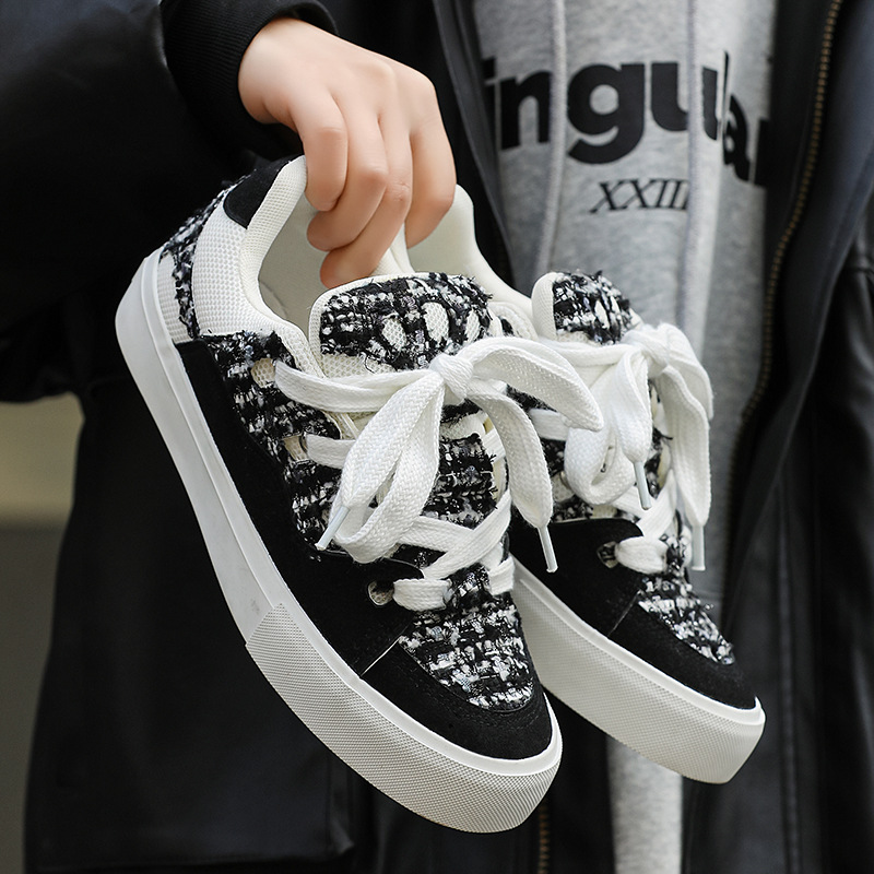 2025 primavera nuevos zapatos de pan de suela gruesa universal nicho parejas de moda universal zapatos de patineta de vello anti-camera zapatos de moda