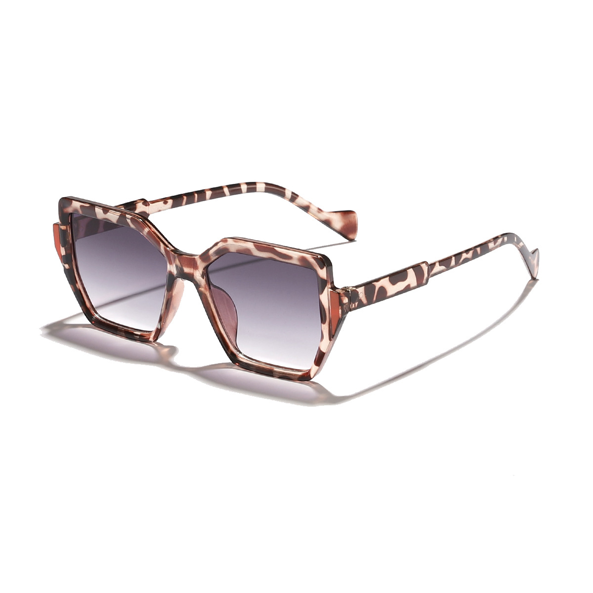 2024 Polígono transfronterizo Gafas de sol para exteriores con color degradado Gafas de sol para mujeres con personalidad europea y americana