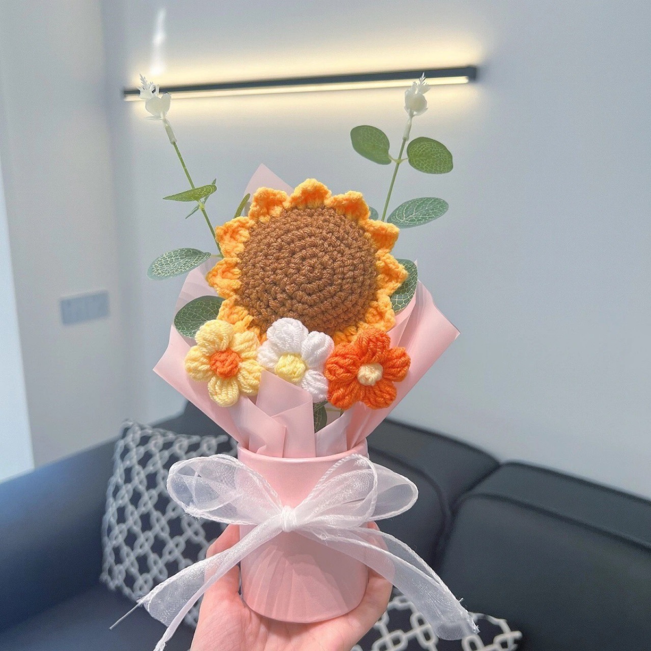 2025 Regalos creativos del día del maestro crochet práctico girasol bolígrafo rojo ramo de flores en decoración de escritorio regalo