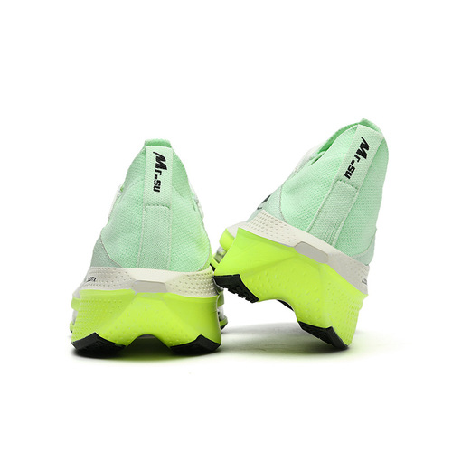 Kipchoge breaks the same style of running shoes for men and women, breathable couple sports shoes, forefoot air cushion running shoes