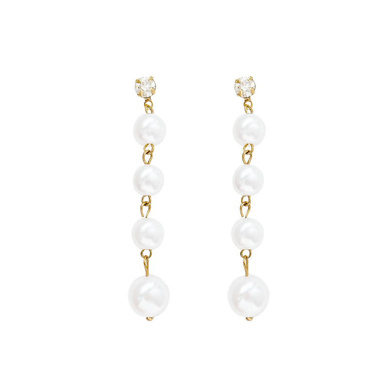 Cubic Zirconia And Pearl Stud Earrings For Everyday Elegance_voghion.com