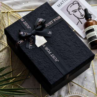 �Y����������Y����b�� �YƷ�����պ��� ��ɫ�ڼt�Y�п��̄��ͶY