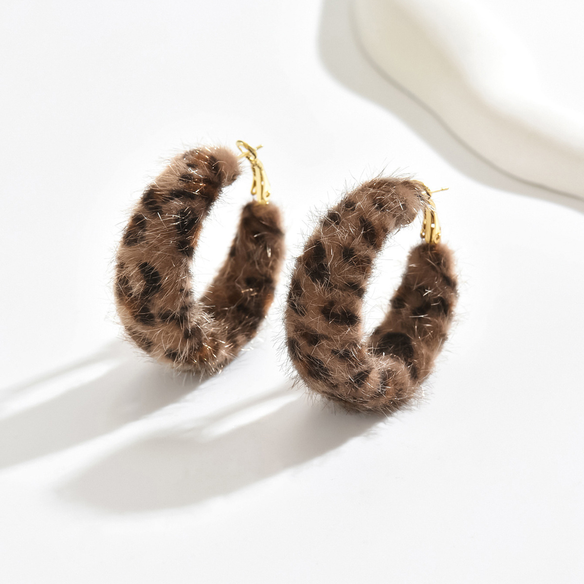 Holiday Occasion Alloy Material 1 Pair Vacation Classic Style Color Block Plating Alloy Earrings