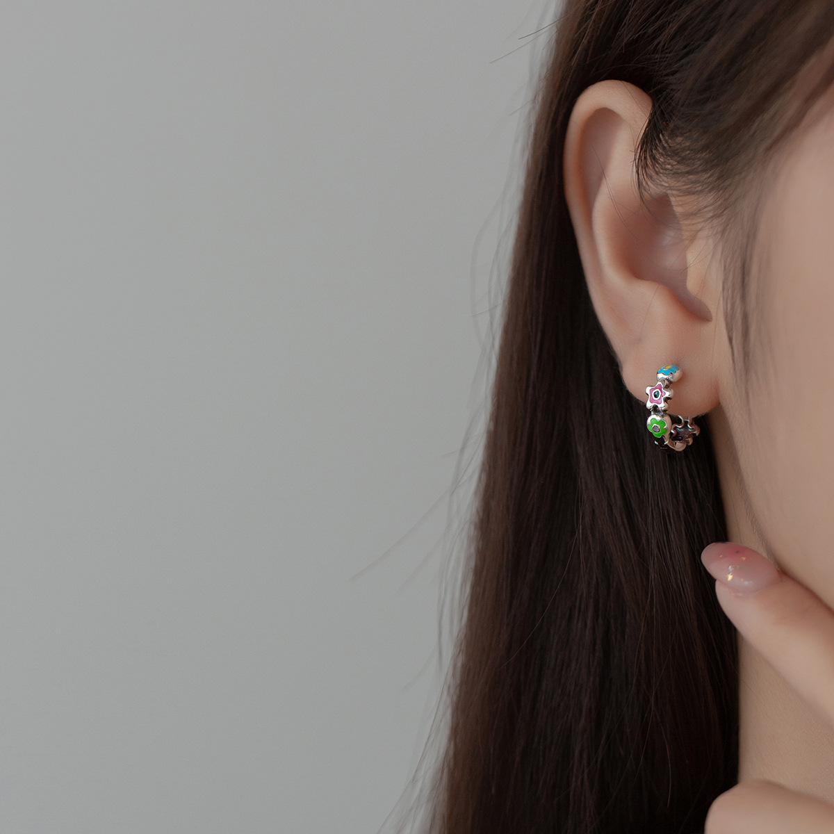 Eloch s925 plata esterlina ins gotas de aceite de esmalte color flores pequeñas flores tailandesas orejas de plata M02796