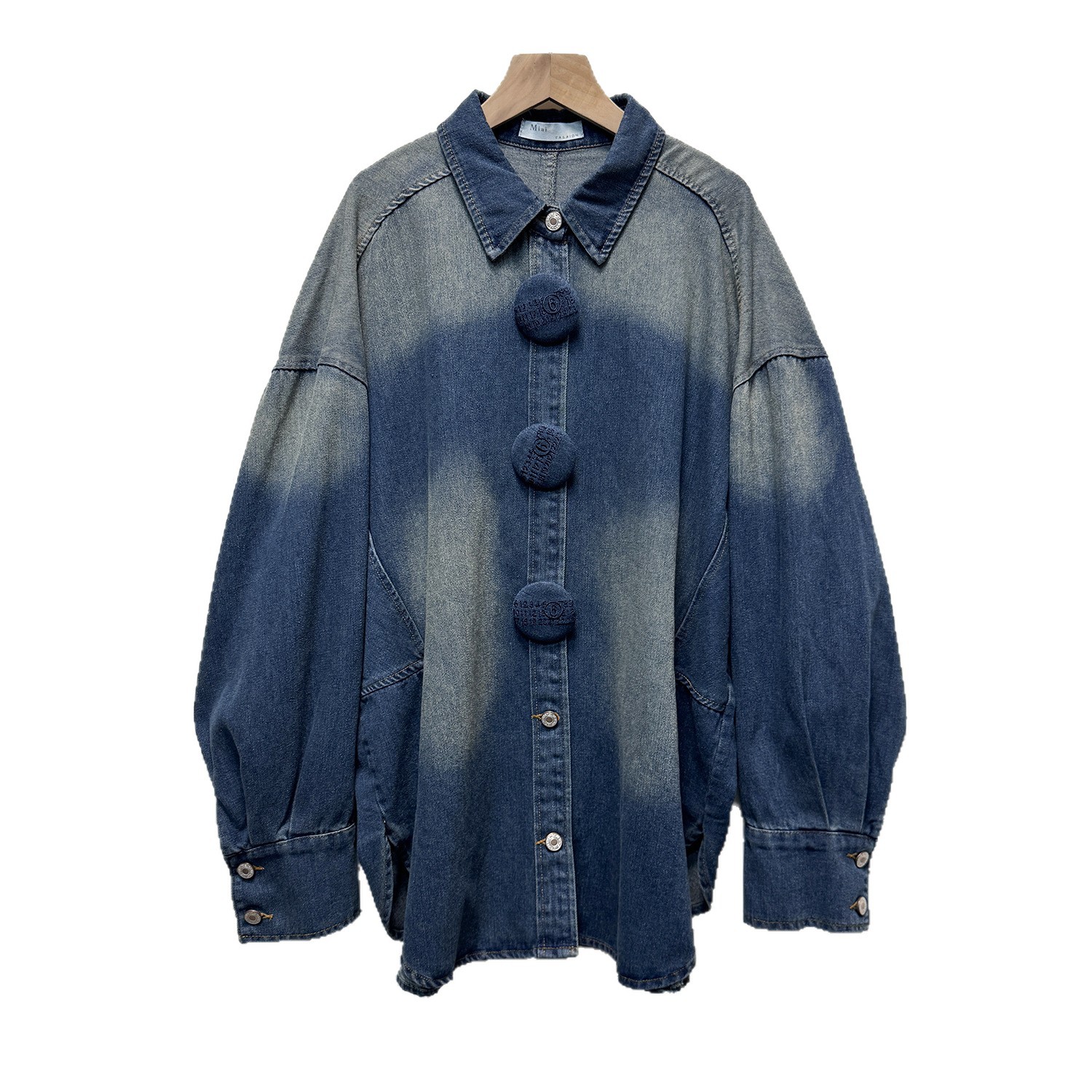 Women's European Style Denim Shirt Autumn Winter Loose Fit Long Sleeves Large Buttons Retro Gradient Wash Lapel Design Top_ecoleips.com