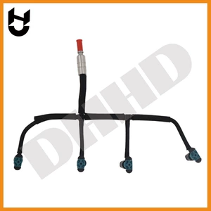Lr051528 Lr021915 Is Suitable for Land Rover Discovery Range Rover Car Aurora Fuel Pipe Freelander 2 Aurora