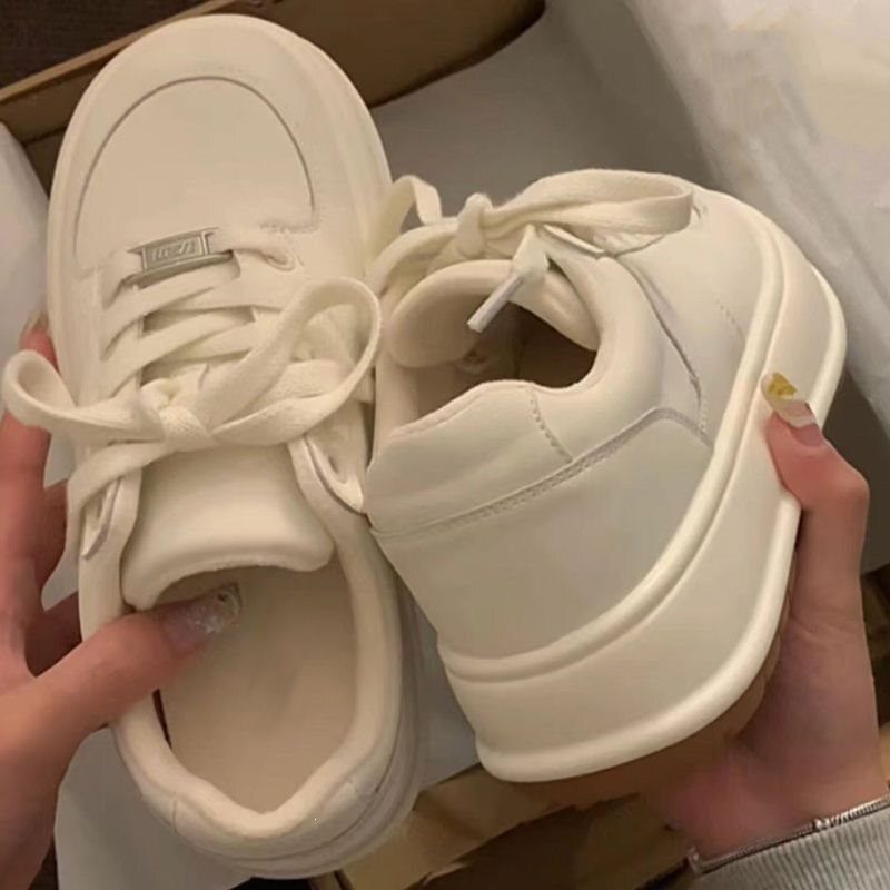 Zhao Lusi Celebrity-Inspired Women's Shoes for Spring, Campus Style, Trendy Thick-Soled Versatile Sneakers, Casual White Shoes for Women Zhao Lusi Celebrity-Inspired Women's Shoes for Spring, Campus Style, Trendy Thick-Soled Versatile Sneakers, Casual White Shoes for Women
