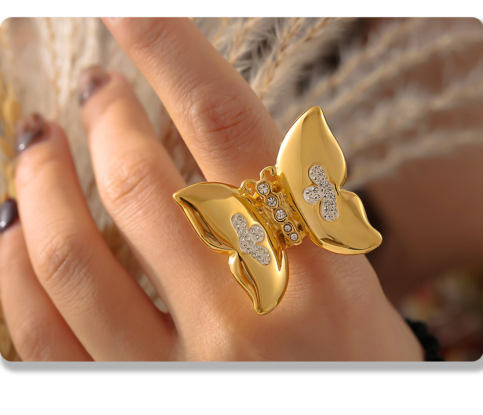 Creative Butterfly Ring Inlaid With Diamonds Stainless Steel_voghion.com
