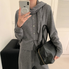 慵懒风100%纯羊毛衫女士秋冬季新款宽松法式灰色披肩针织单穿毛衣