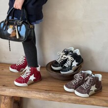 儿童真皮复古做旧高帮星星板鞋2025秋季新款男女童软底轻便运动鞋