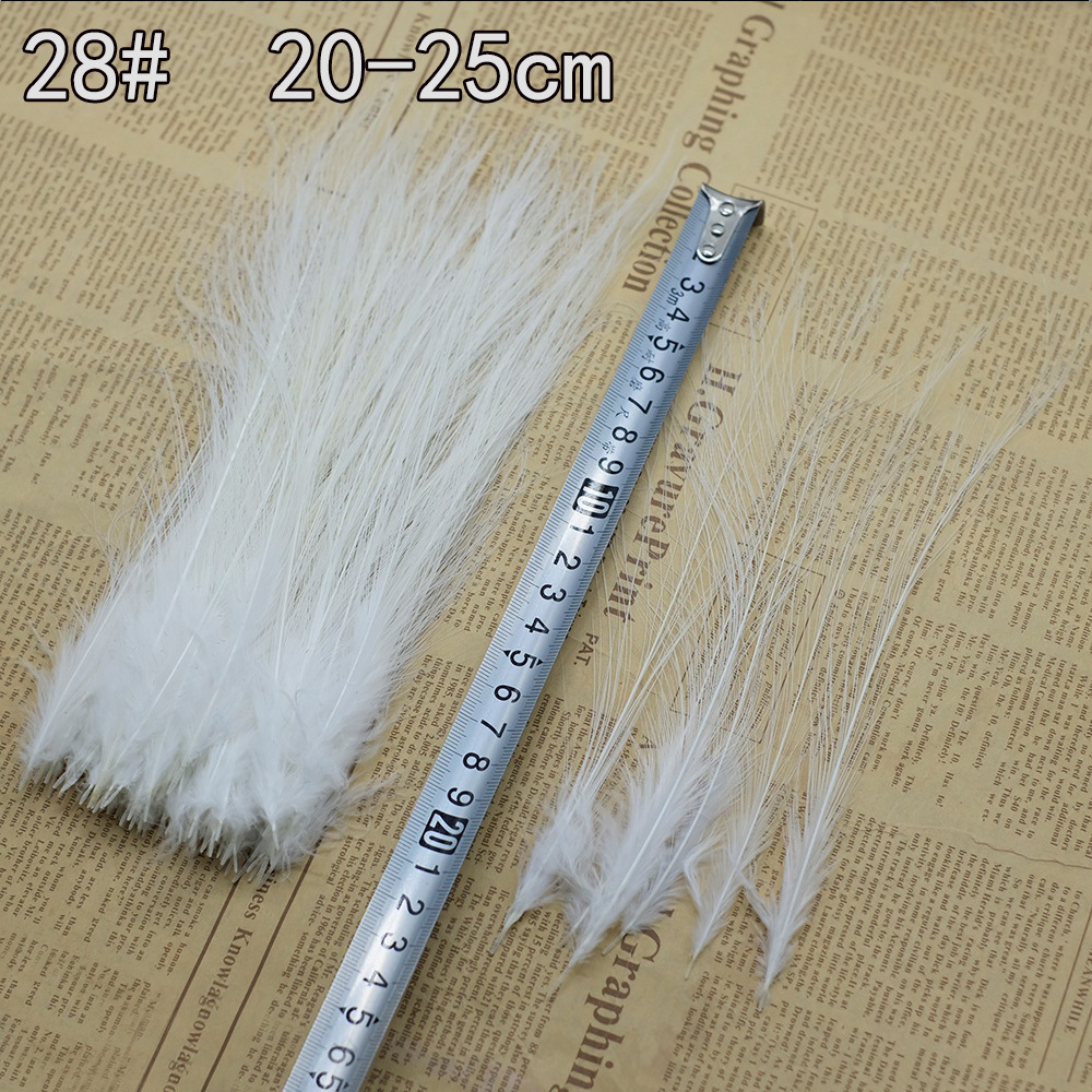 Colección de productos de plumas blancas al por mayor Accesorios de ropa de plumas hechos a mano de bricolaje Accesorios de plumas de ganso Material de plumas de pavo