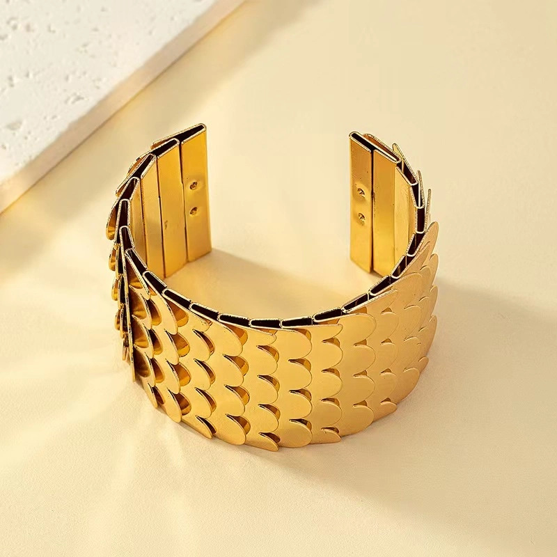 Cross-border Hot-selling Metal Sequin Hand Jewelry Exaggerated Vintage Open Adjustable Bangle Punk Style Fish Scale Bracelet