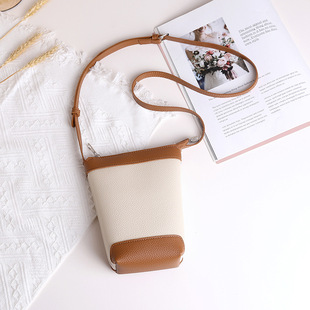 High-End Soft Leather Zipper Crossbody Women's Mobile Phone Bag 2025 New Style Simple and Versatile Fashionable Women's Small Bag