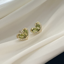 �p��΢肐��ľGɫ�ʯ���Ů�¿�С���OӋ�����¾���С�����Ķ��h