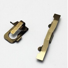 GS GN 铃木王太子刹车下泵刹车片卡片卡扣卡环前碟刹片复位弹簧片