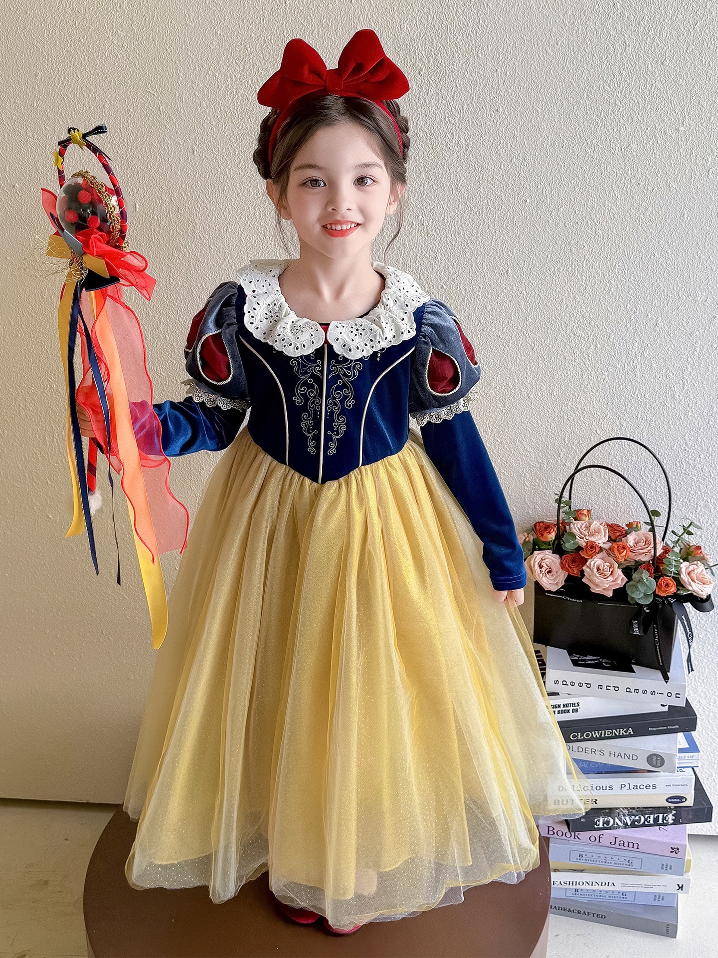 Vestido de niña otoño 2025 nuevo estilo extranjero vestido de Blancanieves para niños falda de mangas largas bebé