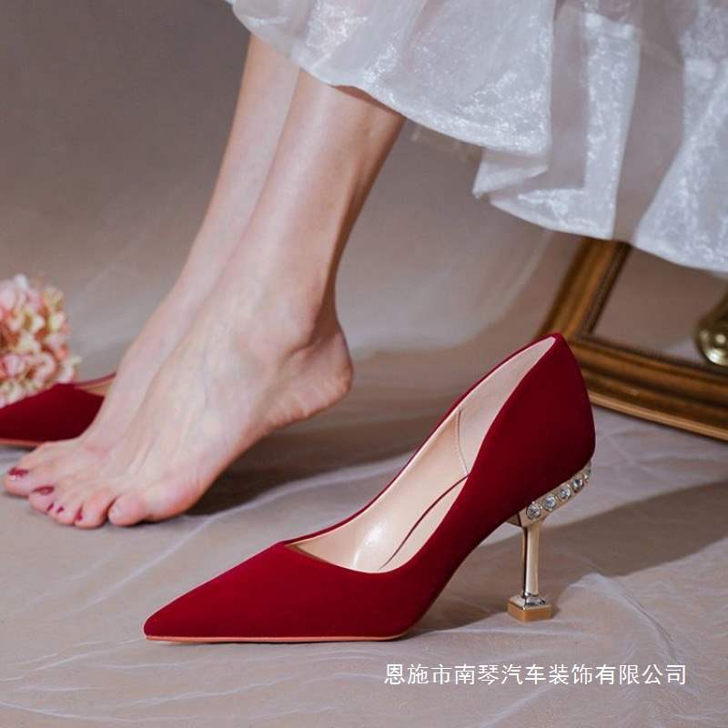 红鞋女新娘秀禾婚鞋年新款红色高跟鞋绒面细跟敬酒鞋水钻单鞋