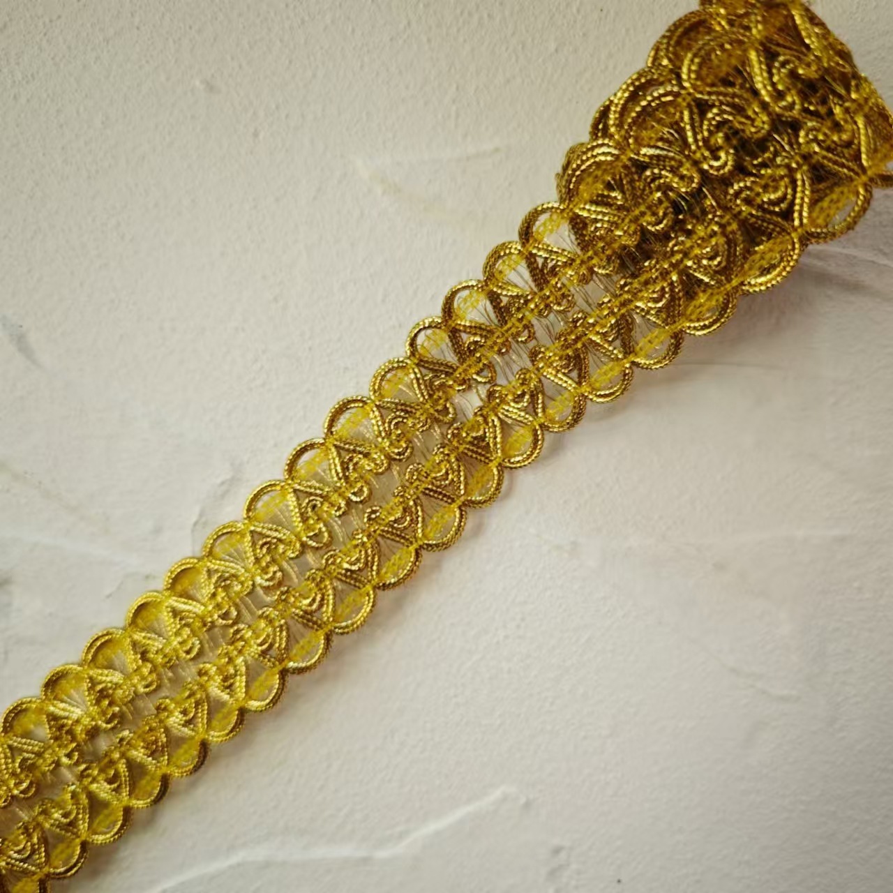 3,5 cm de ancho de oro y plata, mariposa, encaje ondulado, correas de doble oreja, lentejuelas, encaje étnico, accesorios de ropa, decoración