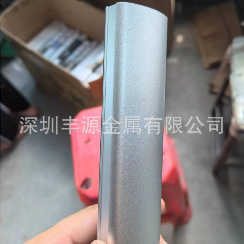 供应6063本色氧化铝管 精拉铝管 喷砂上色铝管 氧化彩色铝管