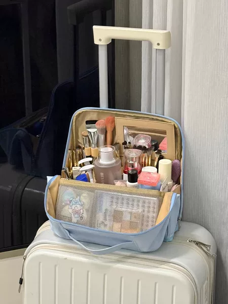 Makeup bag with compartments, can stand upright, portable storage bag, makeup bag is sturdy and does not collapse, portable for women, can be hung on luggage