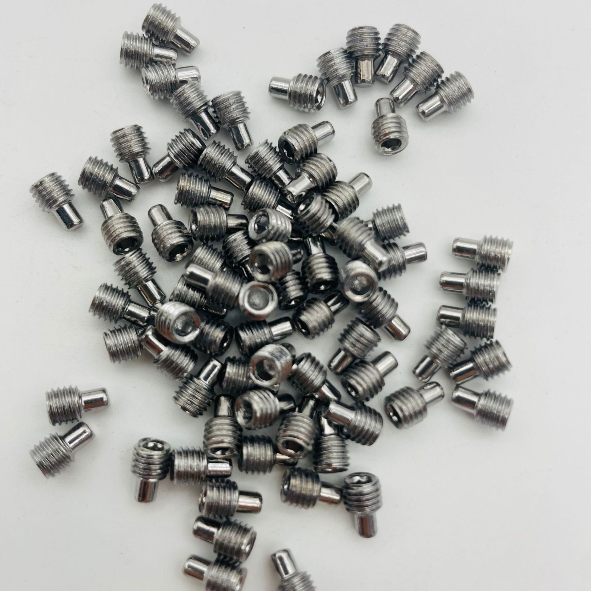 Accesorios de máquina de bordado de computadora, tornillo de pinza de aguja, tornillo de boquilla de aguja hexagonal, máquina doméstica, SWF.