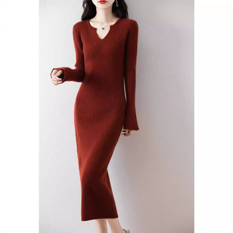 Autumn and Winter New Slim-fit Hip Base Dress Women's Mid-length Horn Sleeve Knitted Dress 100 Wool dress