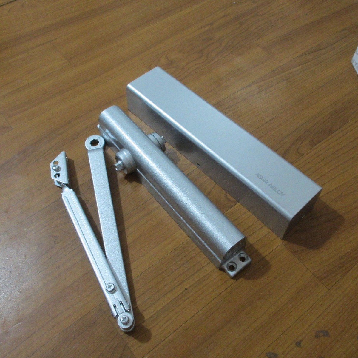 ASSA ABLOY亚萨合莱美标闭门器AA7500重型门可调力度带BC缓冲功能-阿里巴巴