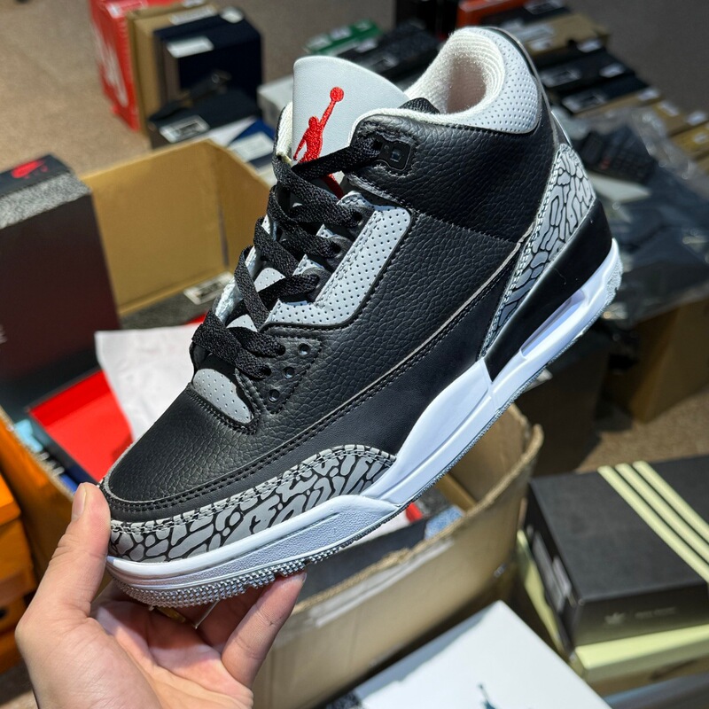 High-End Replica Aj4 Basketball Shoes, Jordan 4 with Lychee Pattern and Cracked Leather, Cushioned Sneakers with Jumpman Design High-End Replica Aj4 Basketball Shoes, Jordan 4 with Lychee Pattern and Cracked Leather, Cushioned Sneakers with Jumpman Design