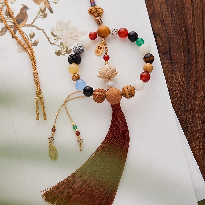 Hangzhou Lingyin Eighteen Seed Car Hanging Safe Travel Duobao Bodhi Beaded Car Internal Tassel Pendant Lucky