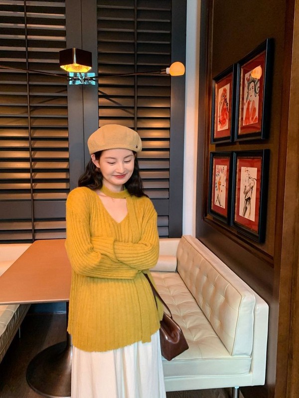 DIGM | 2025秋季慵懒风软糯马海毛V领坑纹飘带针织衫毛衣女88939|undefined