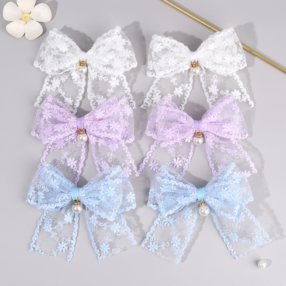 Cute elegant hairgrip with bow