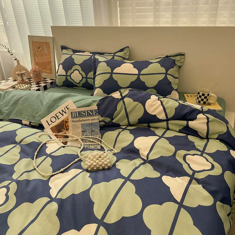 Простое северное легкое роскошное зеленое свежее одеяло