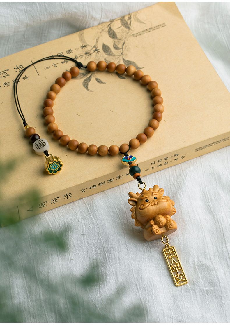 Thuja Wood Twelve Zodiac Signs Car Pendant Rat Cow Tiger Rabbit Year of the Dragon Snake Horse Sheep Monkey Chicken Dog Pig Car Interior Car Pendant