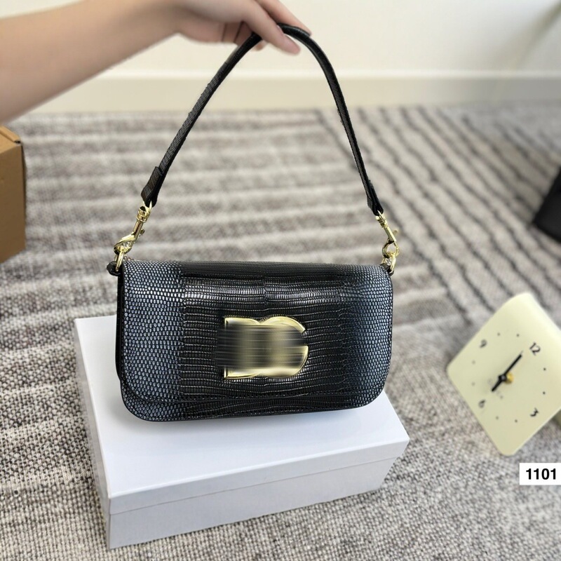 D&G Cross-Border Foreign Trade Women's Bag D Brand Niche Chain Bag Snake Pattern Southern Style Fashionable Chain Bag D&G Cross-Border Foreign Trade Women's Bag D Brand Niche Chain Bag Snake Pattern Southern Style Fashionable Chain Bag