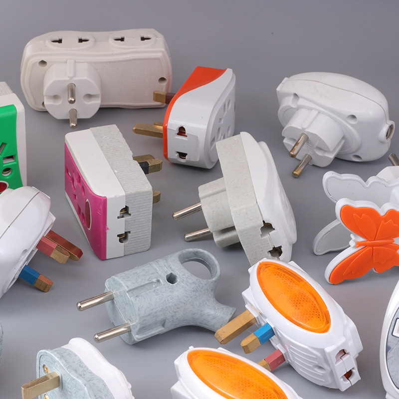 Manufacturer Customized British Standard Conversion Plug European Standard to British Standard Plug Three-Hole Multi-Function Conversion Plug Manufacturer Customized British Standard Conversion Plug European Standard to British Standard Plug Three-Hole Multi-Function Conversion Plug