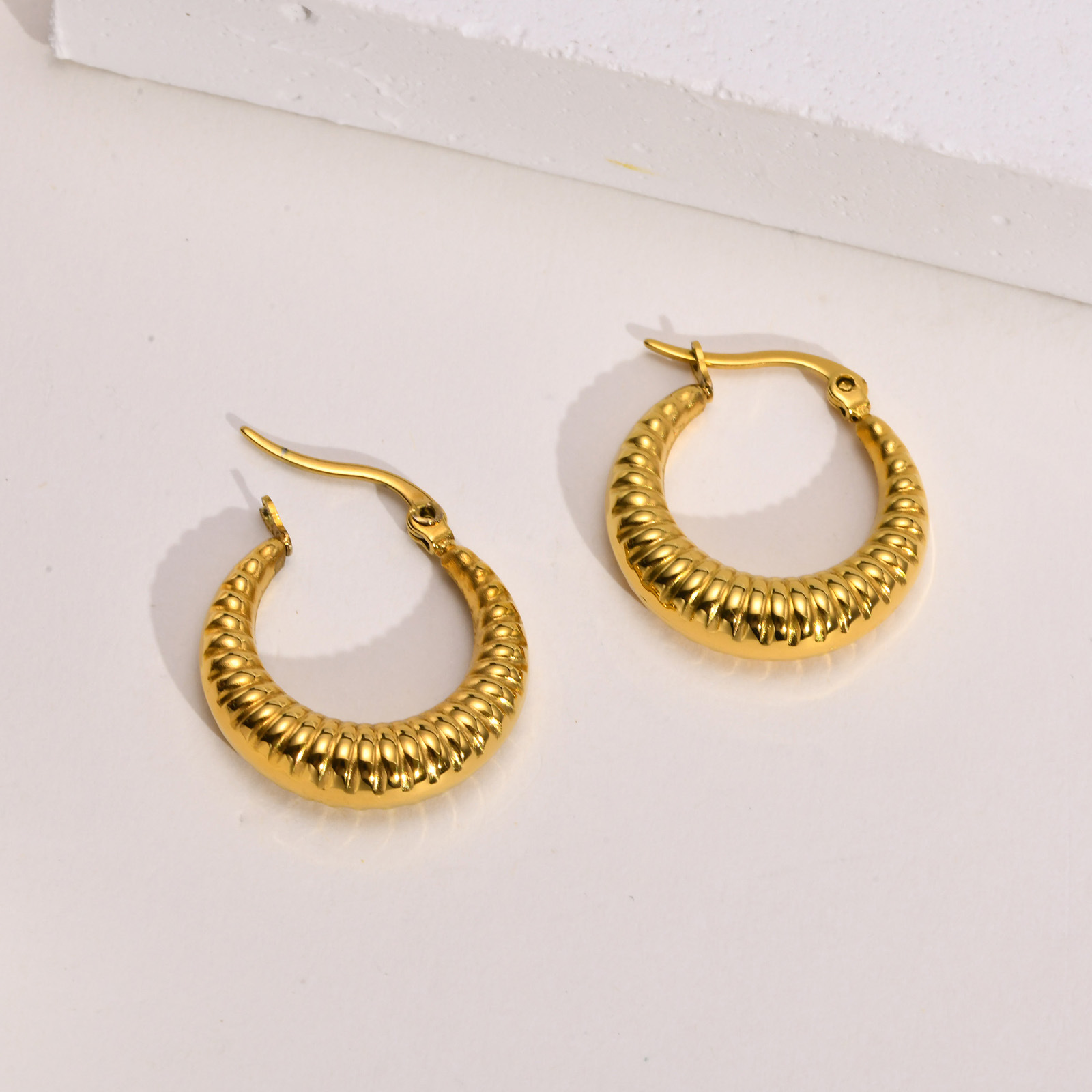 1 Paire Style Simple Forme C Placage Acier Inoxydable Boucles D'oreilles Cerceau display picture 3