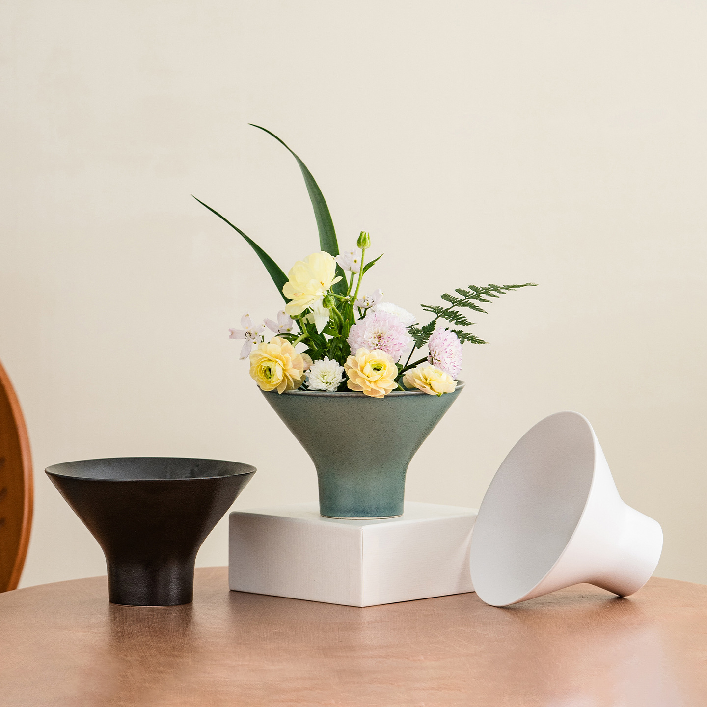 花瓶陶瓷简约碗状开口设计客厅小众高级感插花水养装饰摆件