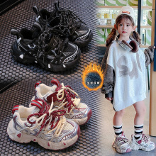 ͯӽqӺϵЬ2025ﶬ¿Ůͯ\ЬͯeЬ