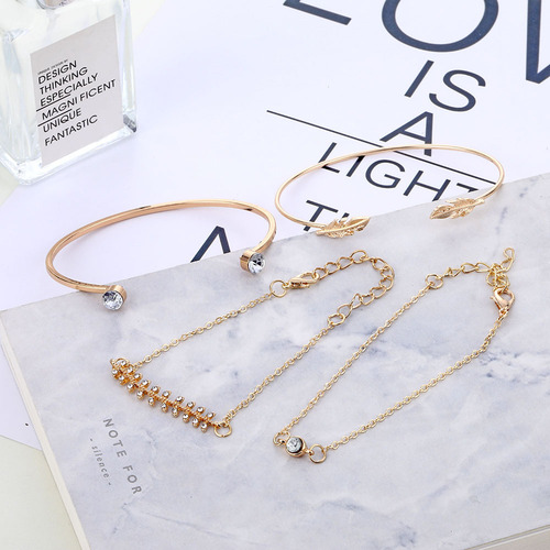 Mushang Multi-layer Bracelet Set Leaf Bracelet Women's Four-piece Set European and American Retro Bracelet Combination Wholesale