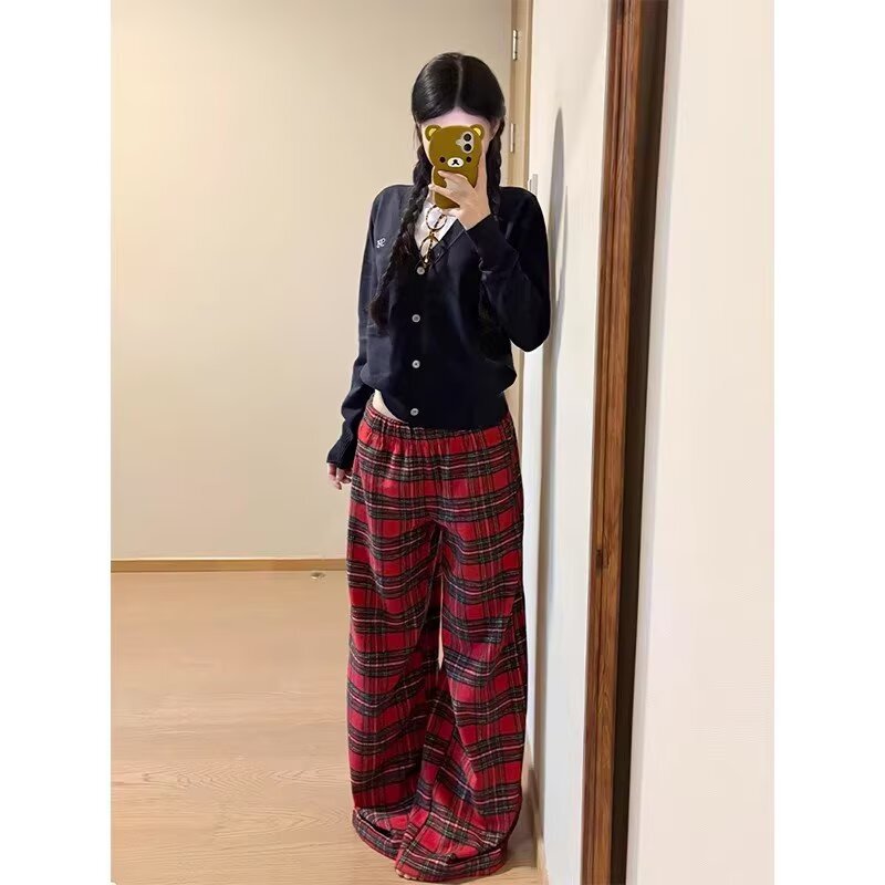 Vintage Niche Red Plaid Pants for Women, High-Waisted, Slimming, Straight-Leg, Loose-Fitting, Casual Wide-Leg Pants for Spring, Autumn, and Winter Vintage Niche Red Plaid Pants for Women, High-Waisted, Slimming, Straight-Leg, Loose-Fitting, Casual Wide-Leg Pants for Spring, Autumn, and Winter