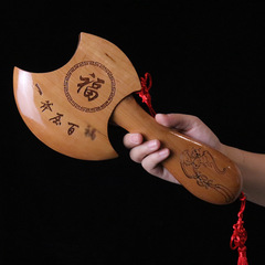 原色の桃木の斧のペンダントは結婚の斧の木の彫刻を飾って引っ越します。
