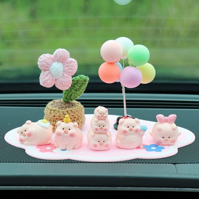 Car ornaments: for Women, Piggy Car