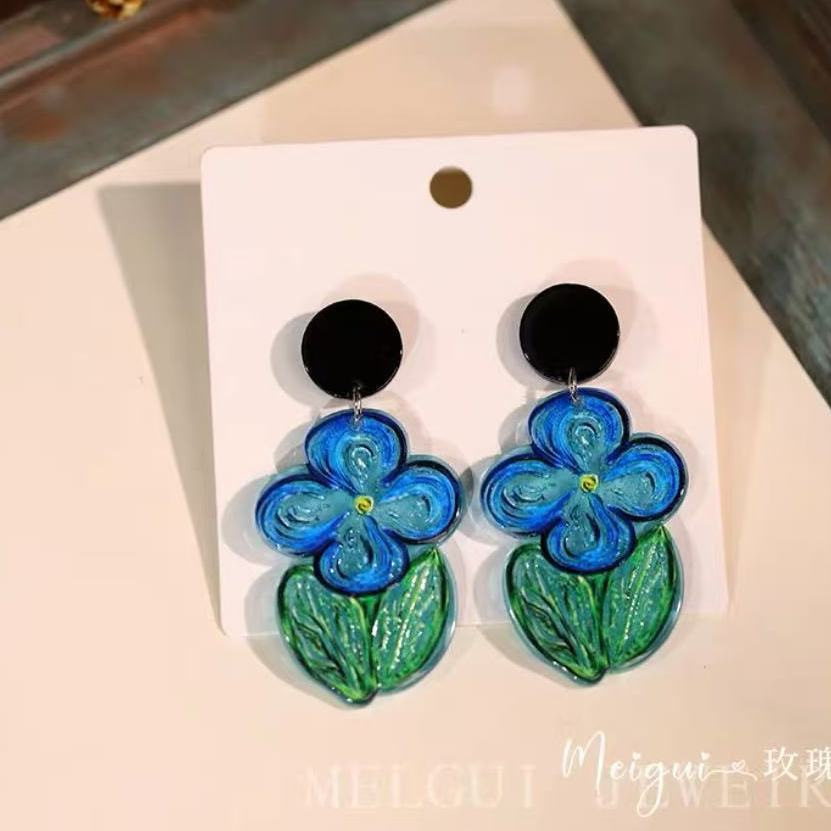 P16 earrings