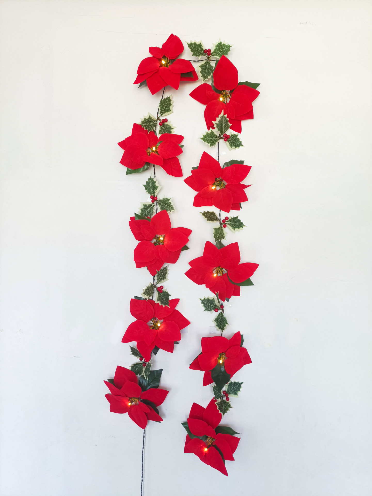 Navidad flor roja poinsettia Cadena de luz imitación terciopelo flor Amazon Garland decoración impermeable caja de batería